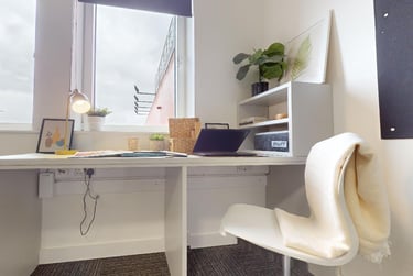 iQ Newland House Student Halls, 49 Mount St, Lenton, Nottingham, NG1 6HE - Image 4